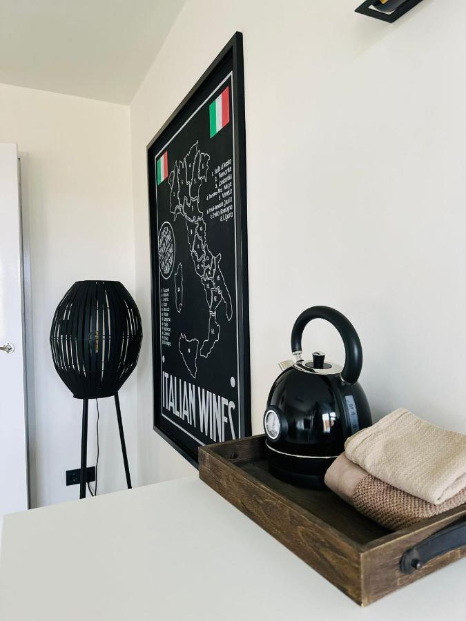 Apartamento Studio Aan De Maas Zwijndrecht Exterior foto